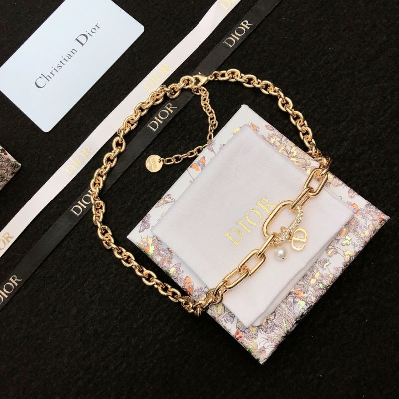 chr1st1an D10r necklaces